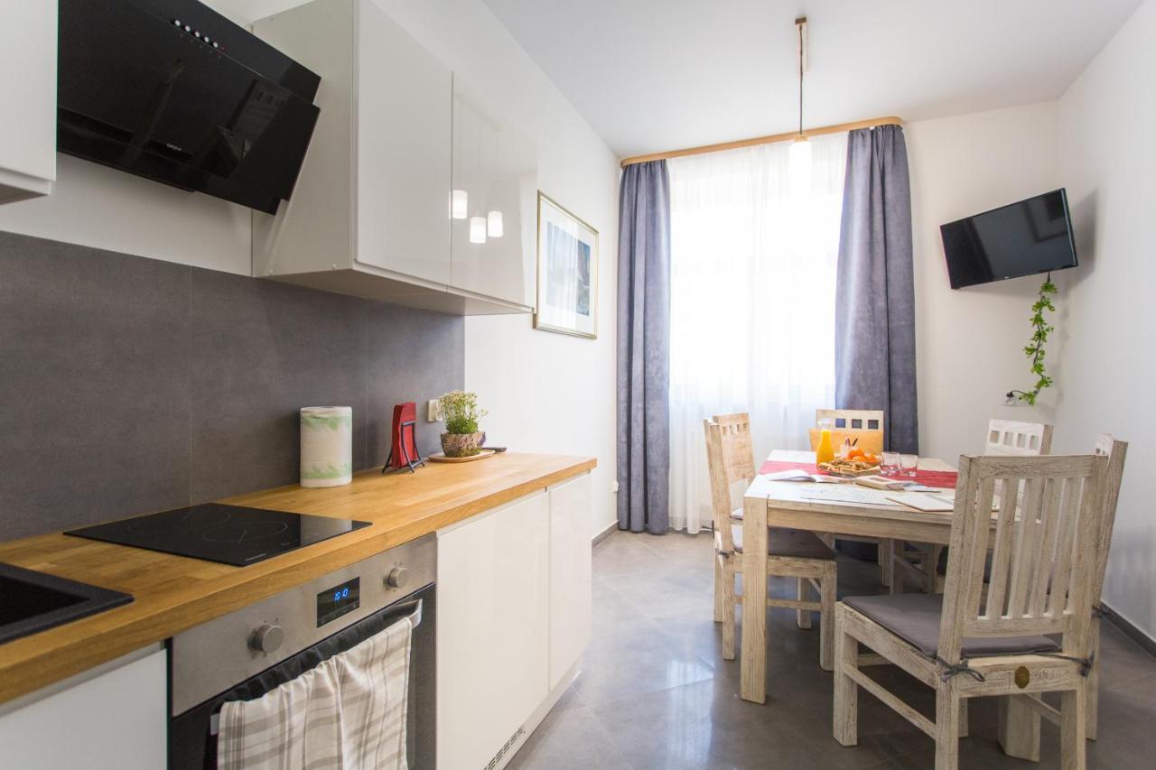 Fogra Travel Apartment クラクフ エクステリア 写真