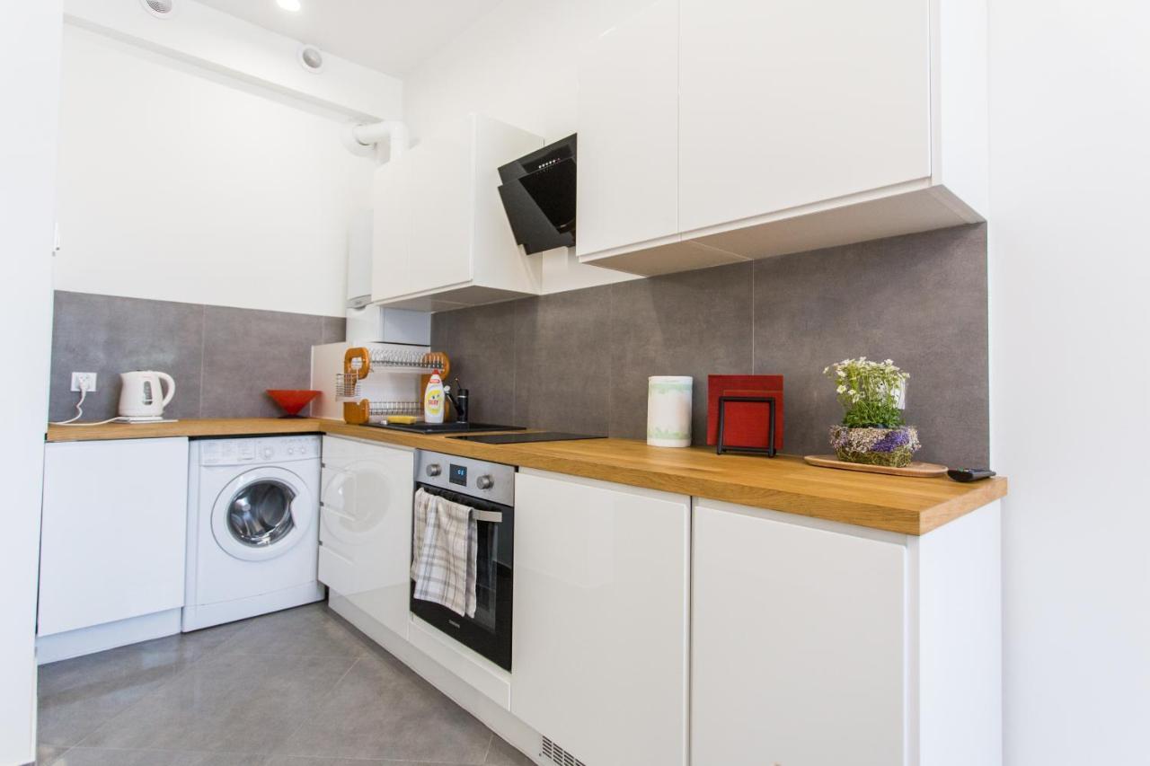 Fogra Travel Apartment クラクフ エクステリア 写真